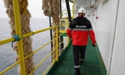 ЛУКОЙЛ усиливает сотрудничество с ADNOC и OMV в проекте Hail & Ghasha lukojl usilivaet sotrudnichestvo s i v proekte -ul-rks-ru-174877471800-0