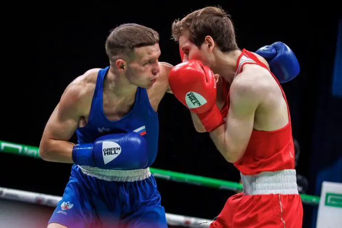 Денис Паслер поддержал чемпионат России по боксу в Екатеринбурге в честь Георгия Жукова-0