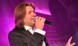 Дмитрий Маликов и Ольга Картункова подготовили сюрприз ко Дню Влюбленных dmitrij malikov i olga kartunkova podgotovili syurpriz ko dnyu vlyublennyh-ul-rks-ru-0