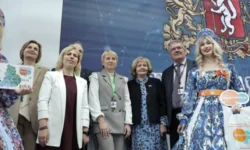 Достижения Людмилы Бабушкиной и ЕСК «Уралочка» с Синара Банком на ИННОПРОМ-2025 dostizheniya lyudmily babushkinoj i esk uralochka s sinara bankom na innoprom2025-ul-rks-ru-0