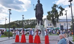 Ирбитская ярмарка 2025 обещает новые масштабы и яркие звёзды с участием irbitskaya yarmarka 2025 obeshhaet novye masshtaby i yarkie zvyozdy s uchastiem-ul-rks-ru-0