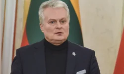 Науседа и Палуцкас обсуждают тревожные сигналы над Литвой после рейдов БПЛА nauseda i paluczkas obsuzhdayut trevozhnye signaly nad litvoj posle rejdov bpla-ul-rks-ru-0