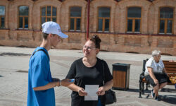 Алексей Вихарев: Городок здоровья на Ирбитской ярмарке aleksei viharev dispanserizacia2_ul-rks