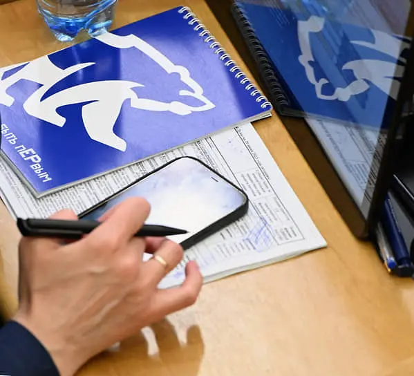 Цифровая гонка: Единая Россия, КПРФ и ЛДПР активизируют политические каналы-0