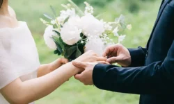 Ин Гохун и современные брачные агентства рассказывают о любви и надежде in gohun i sovremennye brachnye agentstva rasskazyvayut o lyubvi i nadezhde-ul-rks-ru-0