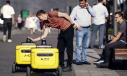 Минэкономики и Яндекс начинают внедрение рободоставки в регионах minekonomiki i yandeks nachinayut vnedrenie robodostavki v regionah-ul-rks-ru-0