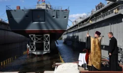 На «Северной верфи» спущен фрегат «Адмирал Амелько» для ВМФ России na severnoj verfi spushhen fregat admiral amelko dlya vmf rossii-ul-rks-ru-0