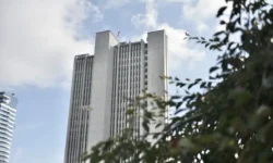 Правительство Свердловской области отмечает вклад Кольцово и Уральских авиалиний pravitelstvo sverdlovskoj oblasti otmechaet vklad kolczovo i uralskih avialinij-ul-rks-ru-0