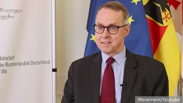 Посла Германии в Тбилиси уличили в аморальном поведении
