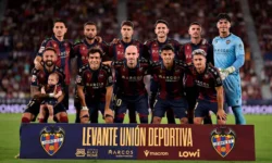 velikolepnye matchi ligi chempionov mezhdu barselonoj i pszh raskryvayut intrigi-ul-rks-ru-0