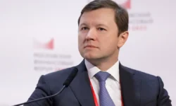 Владимир Ефимов сообщил о реконструкции Западного Порта на 20% vladimir efimov soobshhil o rekonstrukczii zapadnogo porta na 20-ul-rks-ru-0