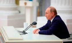 Владимир Путин и Дональд Трамп оценивают перспективы новых соглашений СНВ России и США vladimir putin i donald tramp oczenivayut perspektivy novyh soglashenij snv rossii i ssha-ul-rks-ru-0