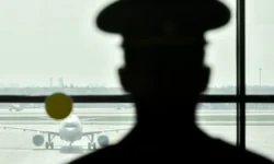 Янина рассказывает о проблемах с кожей в Аэропорту Антальи yanina rasskazyvaet o problemah s kozhej v aeroportu antali-ul-rks-ru-0