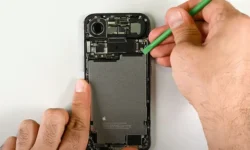 iFixit демонстрирует внутреннее устройство нового iPhone Air от Apple demonstriruet vnutrennee ustrojstvo novogo ot -ul-rks-ru-0