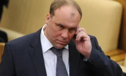 kolesnik i tusk obsuzhdayut ugrozu ot bpla i situacziyu mezhdu polshej i rossiej-ul-rks-ru-0