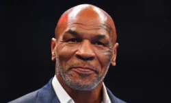 Майк Тайсон возвращается к боям после фентанила, чтобы встретиться с Мейвезером majk tajson vozvrashhaetsya k boyam posle fentanila chtoby vstretitsya s mejvezerom-ul-rks-ru-0