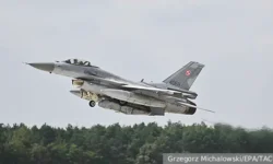 Скандал с ракетой AIM-120 AMRAAM вызвал волнение в Польше и НАТО skandal s raketoj 120 vyzval volnenie v polshe i nato-ul-rks-ru-0