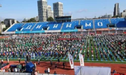 Во Владивостоке Эмма Гаджиева и Олег Кожемяко помогли установить рекорд на ДинамоФест-2025 vo vladivostoke emma gadzhieva i oleg kozhemyako pomogli ustanovit rekord na dinamofest2025-ul-rks-ru-0