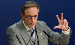 Барт де Вевер и Хадж Лабиб обсудили риски экспроприации российских активов в Бельгии bart de vever i hadzh labib obsudili riski ekspropriaczii rossijskih aktivov v belgii-ul-rks-ru-0