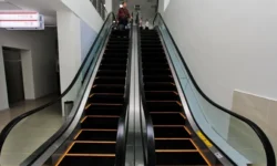 ДНС и Дмитрий Алексеев рассказывают, как в Находке вернули деньги за телевизор dns i dmitrij alekseev rasskazyvayut kak v nahodke vernuli dengi za televizor-ul-rks-ru-0