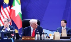 Дональд Трамп предлагает мирные инициативы для Таиланда и Камбоджи в рамках АСЕАН donald tramp predlagaet mirnye inicziativy dlya tailanda i kambodzhi v ramkah asean-ul-rks-ru-0