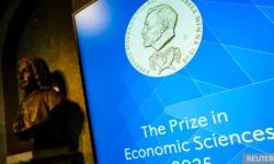 Джоэль Мокир и другие нобелиаты отмечают прорывы в экономической науке dzhoel mokir i drugie nobeliaty otmechayut proryvy v ekonomicheskoj nauke-ul-rks-ru-0