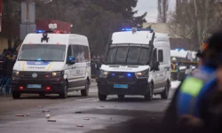 izpod kapota bditelnye pogranichniki izyali 1 mln u ukrainki-ul-rks-ru-0