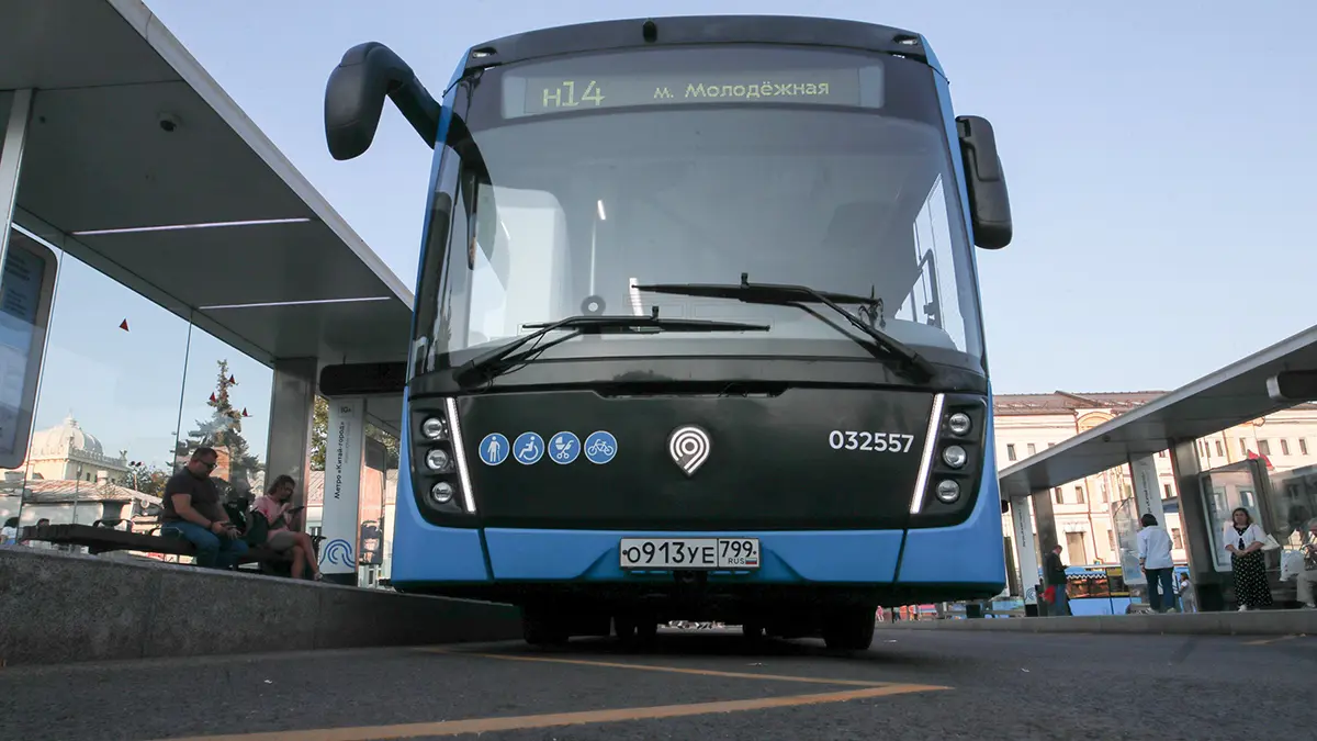 12 ультрабыстрых зарядных станций установили на двух конечных станциях для электробусов