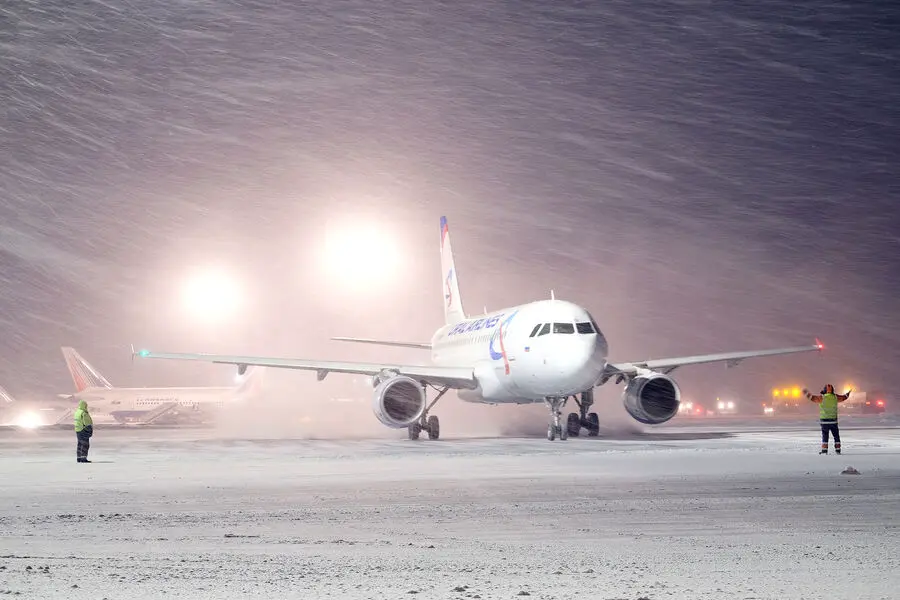 Новое революционное покрытие от Пермского Политеха защитит самолеты от обледенения-0