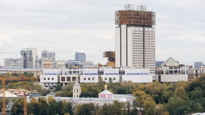 ooo ekonomicheskie elektroresheniya narashhivaet vypusk s proektom sobyanina-ul-rks-ru-0