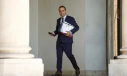 Перспективы досрочных выборов во Франции после отставки премьера Макрона perspektivy dosrochnyh vyborov vo franczii posle otstavki premera makrona-ul-rks-ru-0