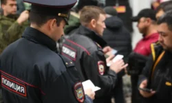 v hmao policziya i sudebnye pristavy deportirovali bolee 80 inostranczev iz surguta-ul-rks-ru-0