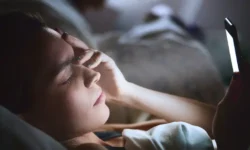 Александра Филёва и Хадижат Сулейманова рассказывают, как свет гаджетов влияет на зрение aleksandra filyova i hadizhat sulejmanova rasskazyvayut kak svet gadzhetov vliyaet na zrenie-ul-rks-ru-0