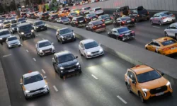 Департамент транспорта перекрыл Тверскую улицу и дал советы по зимней резине departament transporta perekryl tverskuyu uliczu i dal sovety po zimnej rezine-ul-rks-ru-0