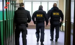 ФСБ пресекла деятельность преступной группы лжеполицейских в Петербурге fsb presekla deyatelnost prestupnoj gruppy lzhepoliczejskih v peterburge-ul-rks-ru-0