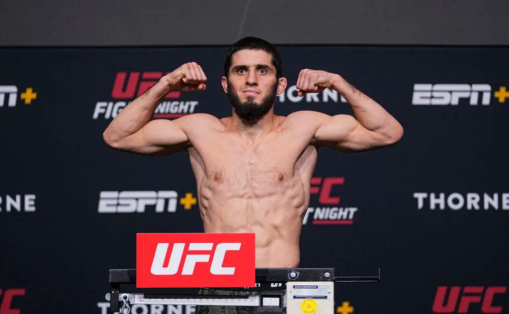 Ислам Махачев (Jeff Bottari / Getty Images)