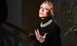 kristina orbakajte blistaet s sumkoj  za polmilliona rublej s -ul-rks-ru-0