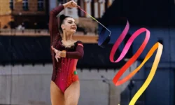 Лала Крамаренко возвращается в художественную гимнастику после восстановления! lala kramarenko vozvrashhaetsya v hudozhestvennuyu gimnastiku posle vosstanovleniya-ul-rks-ru-0