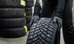 Максим Ликсутов и Дептранс Москвы рекомендуют перейти на зимнюю резину водителям maksim liksutov i deptrans moskvy rekomenduyut perejti na zimnyuyu rezinu voditelyam-ul-rks-ru-0