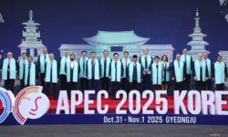 На саммите АТЭС обсуждаются драматические вопросы по Украине и позиция МИД России na sammite ates obsuzhdayutsya dramaticheskie voprosy po ukraine i pozicziya mid rossii-ul-rks-ru-0