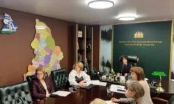 Снижение социального сиротства в Свердловской области благодаря проекту «Вызов» snizhenie soczialnogo sirotstva v sverdlovskoj oblasti blagodarya proektu vyzov-ul-rks-ru-0