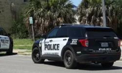 В Техасе полиция задержала голого грабителя ювелирного магазина из США v tehase policziya zaderzhala gologo grabitelya yuvelirnogo magazina iz ssha-ul-rks-ru-0