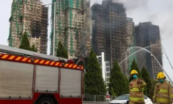 Владимир Путин, Си Цзиньпин и Мария Захарова обсудили события в Wang Fuk Court в Гонконге vladimir putin si czzinpin i mariya zaharova obsudili sobytiya v v gonkonge-ul-rks-ru-0