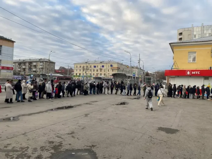 yuzhnyj avtovokzal ekaterinburga prinimaet novye mery dlya bezopasnosti passazhirov v vyhodnye-ul-rks-ru-0