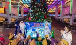 Александр Школьник открыл Елку Победы для детей героев при участии Движения Первых aleksandr shkolnik otkryl elku pobedy dlya detej geroev pri uchastii dvizheniya pervyh-ul-rks-ru-0