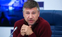 Алексей Ягудин обсудил развитие фигурного катания и новых звезд Петросян и Гуменник aleksej yagudin obsudil razvitie figurnogo kataniya i novyh zvezd petrosyan i gumennik-ul-rks-ru-0