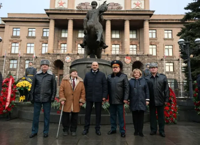 artem zhoga provodit yubilej czentralnogo voennogo okruga v ekaterinburge-ul-rks-ru-0