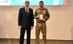 Денис Паслер и Людмила Бабушкина предлагают новые меры поддержки героев в Свердловской области denis pasler i lyudmila babushkina predlagayut novye mery podderzhki geroev v sverdlovskoj oblasti-ul-rks-ru-0