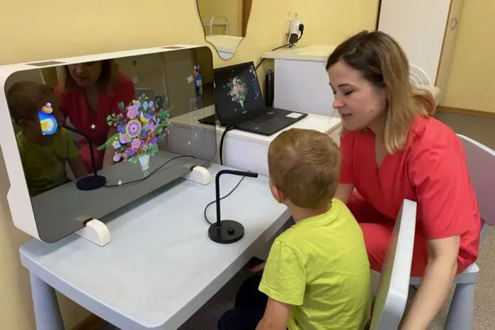 Детская городская больница Первоуральска и фонд «Синара» улучшают логопедическую помощь с помощью Умного зеркала-0
