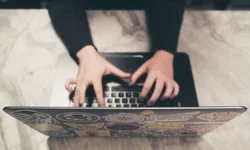 Госдума рассматривает введение штрафов за кибербуллинг, комментируя Федор Кравченко и Татьяна Яничева gosduma rassmatrivaet vvedenie shtrafov za kiberbulling kommentiruya fedor kravchenko i tatyana yanicheva-ul-rks-ru-0